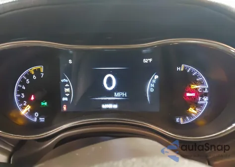 2018 Jeep Grand Cherokee Overland 4X4 z USA, uszkodzony, nr VIN 1C4RJFCTXJC452650